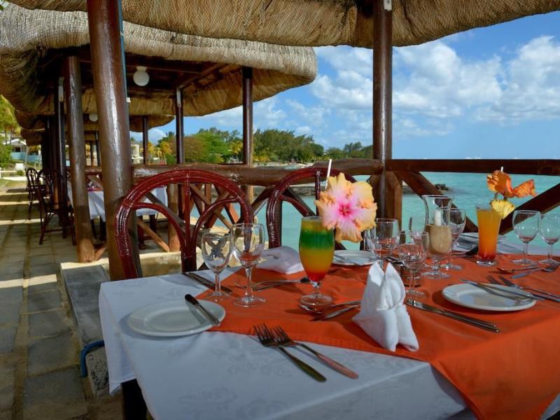 Coral Azur Beach Resort
