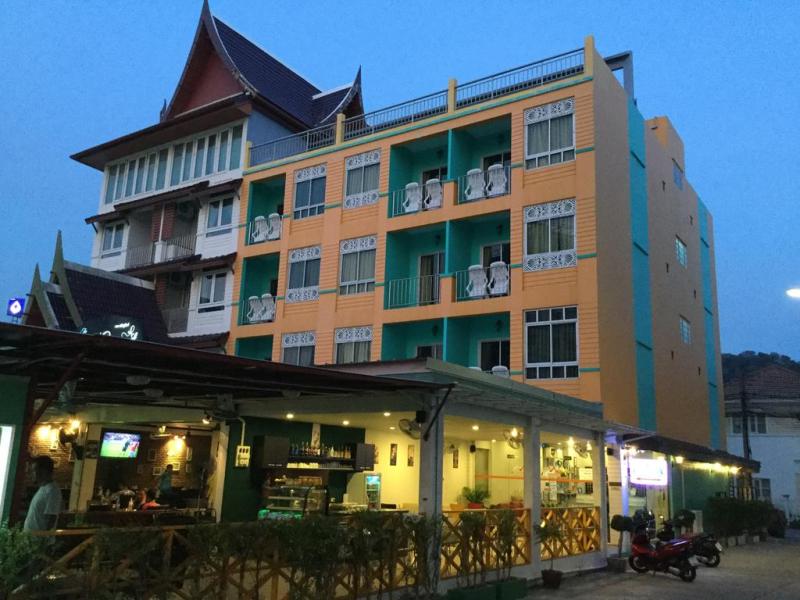 The Yim Siam Hotel