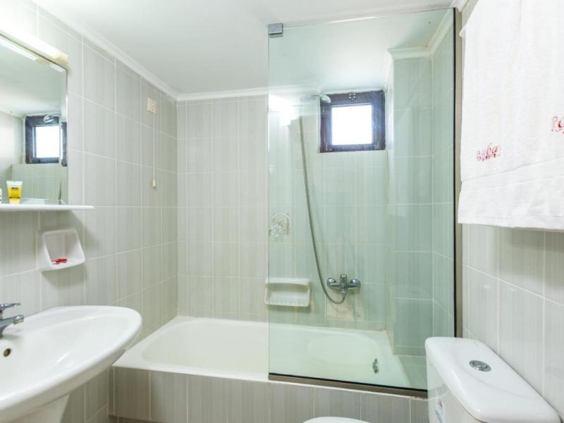 Rosebay Apartments