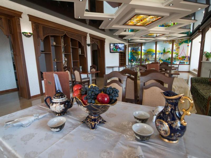 Hayat Hotel