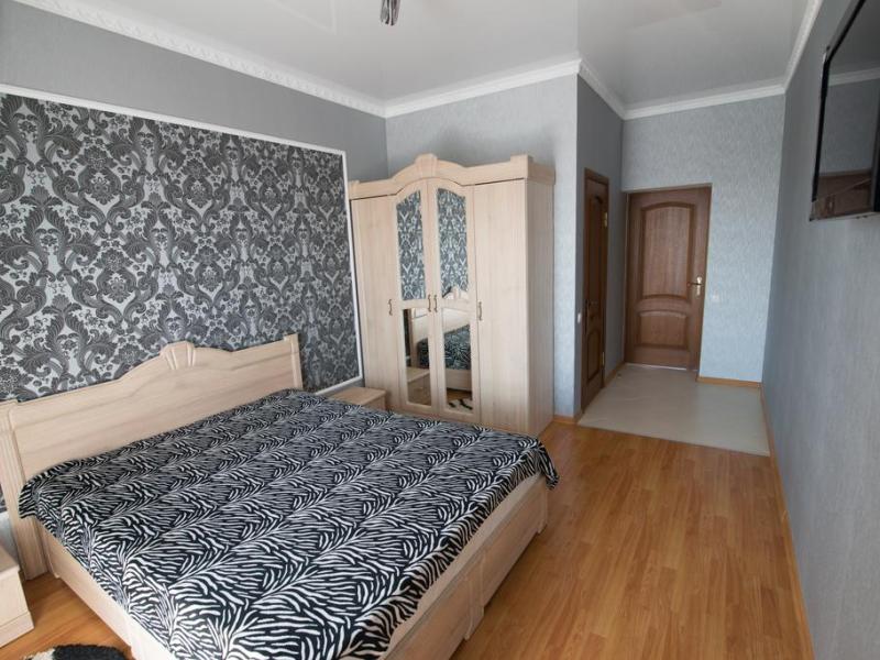 Hayat Hotel