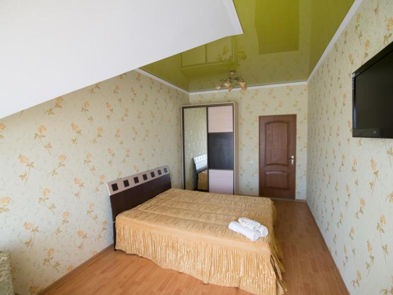 Hayat Hotel