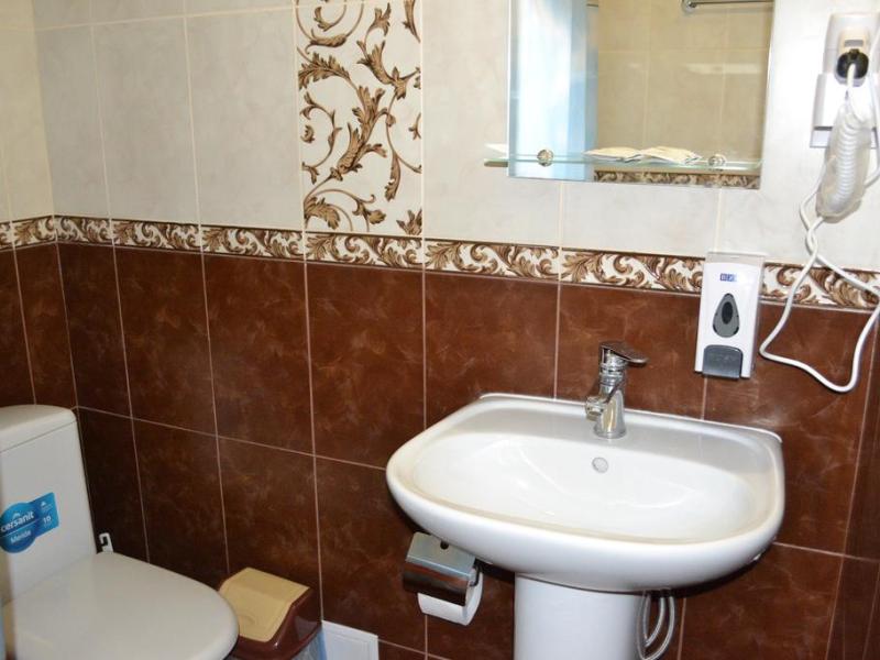 Hayat Hotel