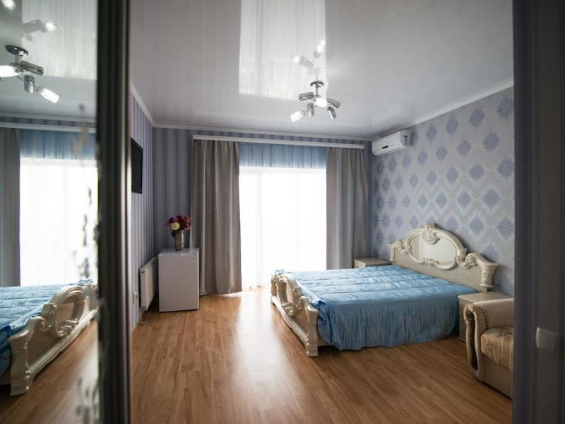 Hayat Hotel