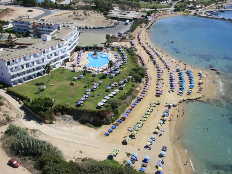 Corallia Beach Hotel Apartments