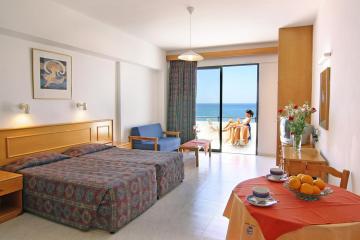 Отель Corallia Beach Hotel Apartments  Кипр, Пафос, фото 3