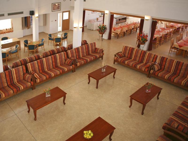 Corallia Beach Hotel Apartments