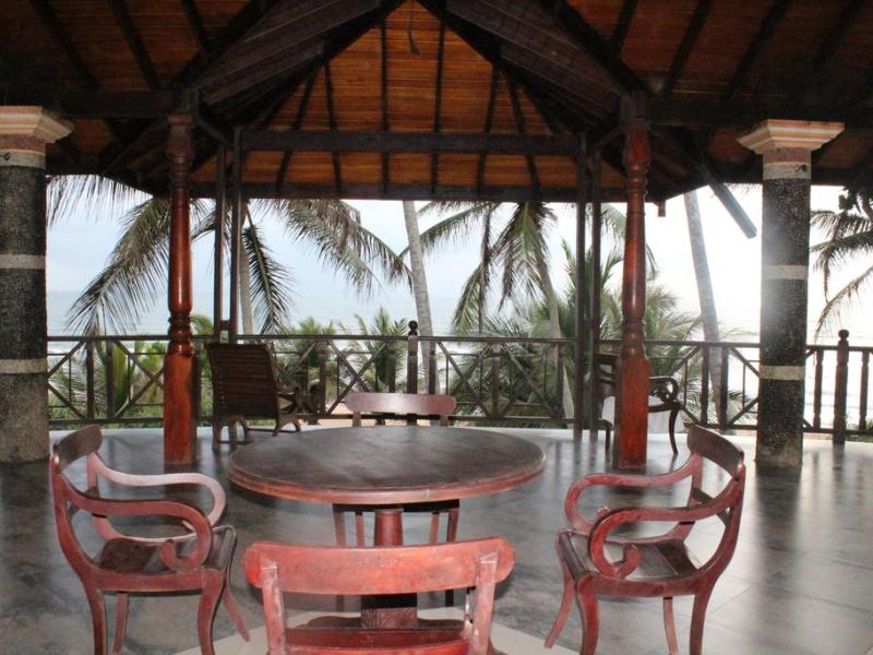 Warahena Beach Hotel