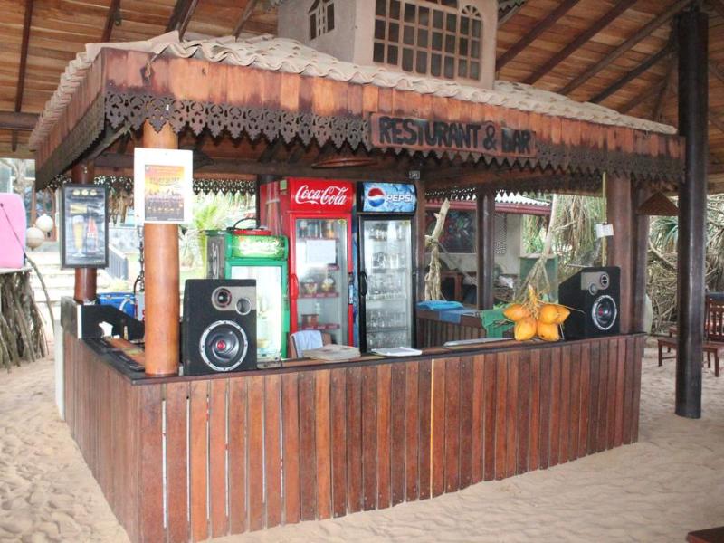 Warahena Beach Hotel