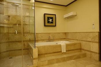 Henann Regency Resort & Spa