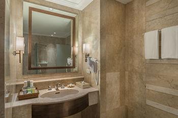 Henann Regency Resort & Spa