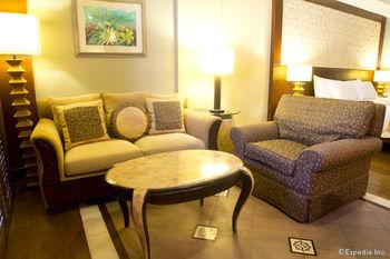 Henann Regency Resort & Spa