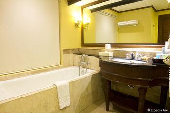 Henann Regency Resort & Spa