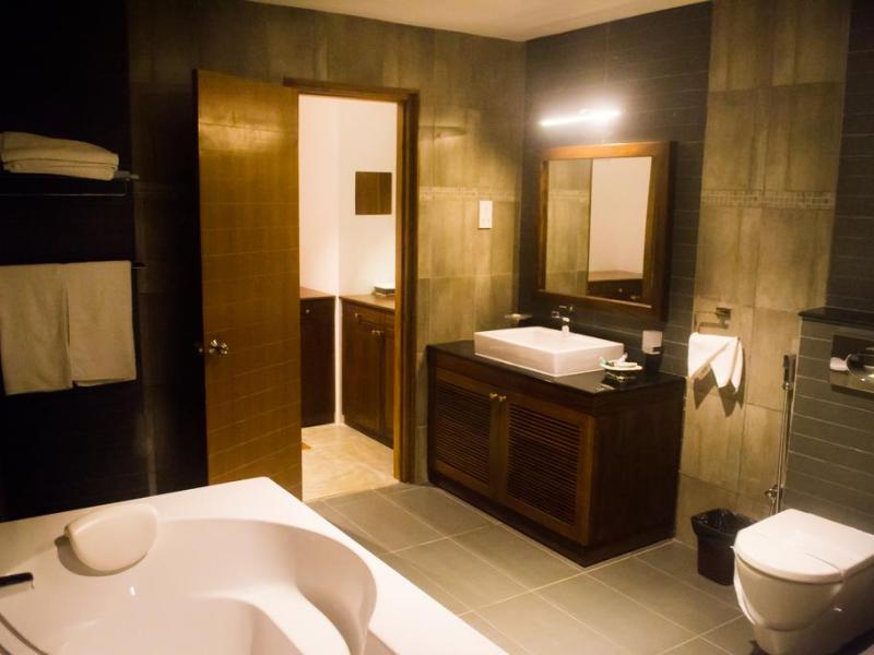 Refresh Hotel Hikkaduwa