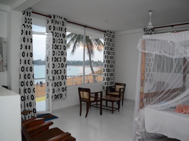 SurfCity Guesthouse Unawatuna