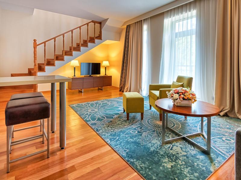 Crowne Plaza Borjomi