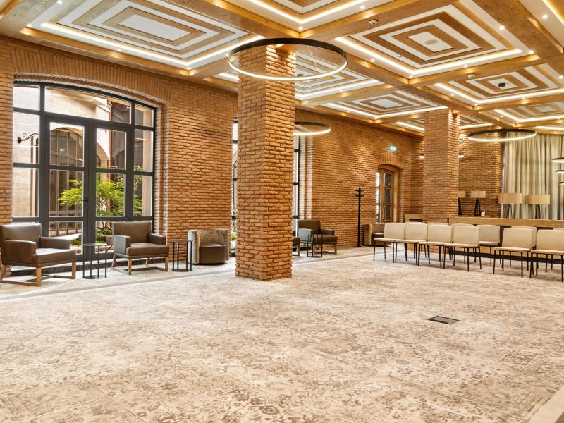 Crowne Plaza Borjomi