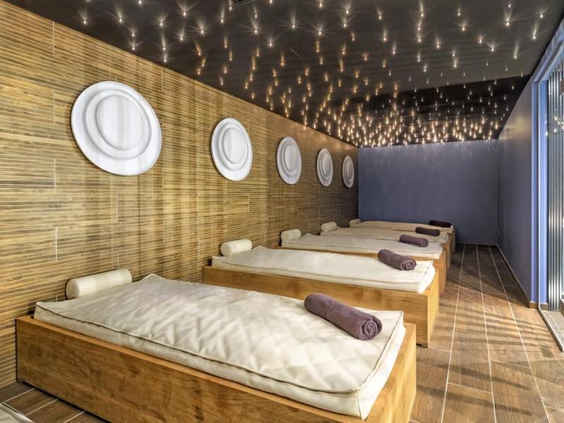 Crowne Plaza Borjomi