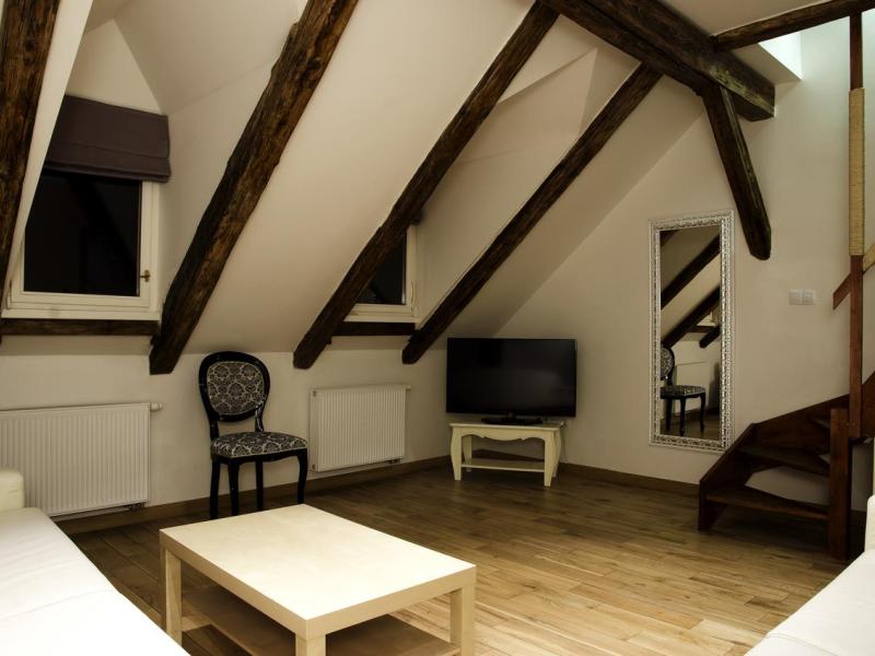 Dolce Vita Suites Hotel