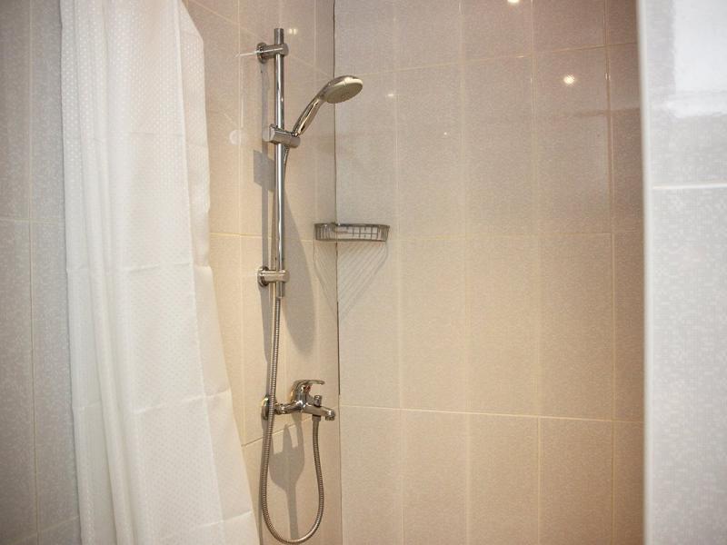 City Hotel by Picnic