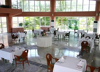 Cordova Reef Village Resort