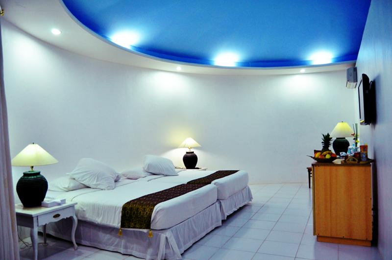 Cordova Reef Village Resort