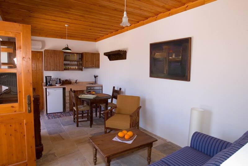 Eveleos Holiday Country House