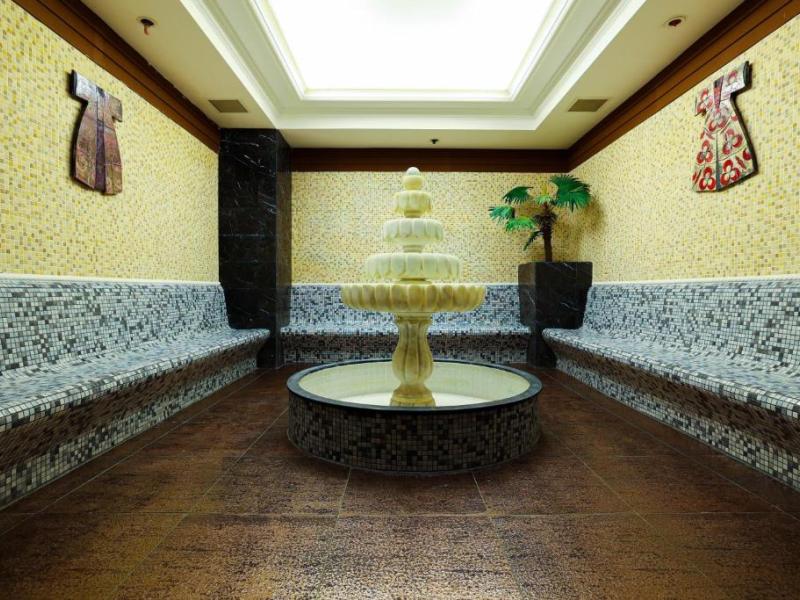Crystal Aura Beach Resort & Spa