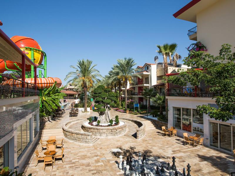 Crystal Aura Beach Resort & Spa
