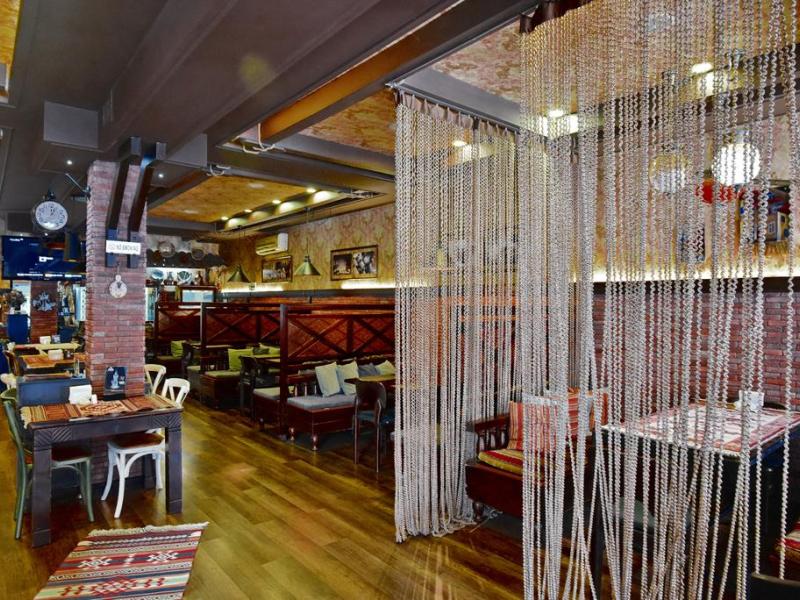 Antika Hotel 