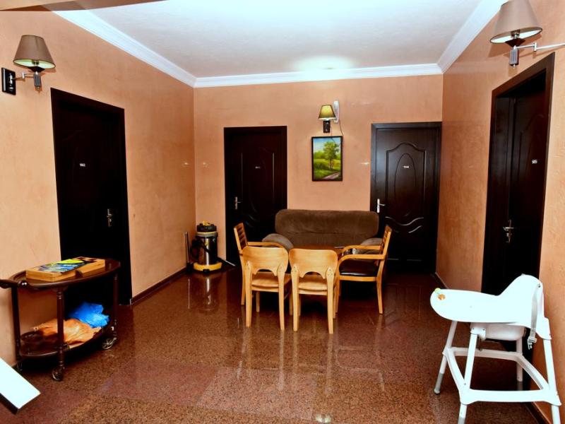 Antika Hotel 