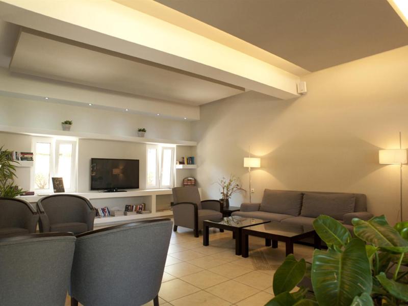 Corinna Mare Apartments & Studios