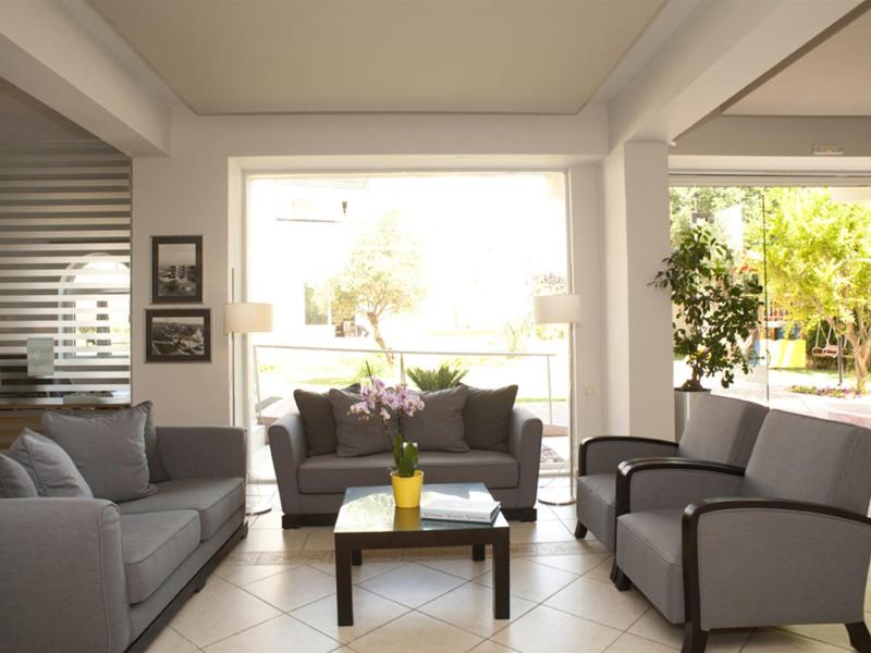 Corinna Mare Apartments & Studios