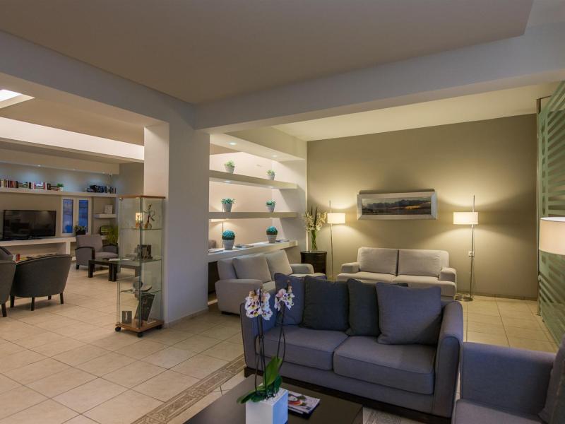 Corinna Mare Apartments & Studios